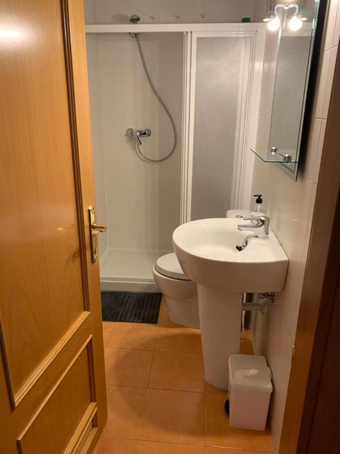 Apartamento Mota-2 Huca-Los Prados; Parking Y Wifi Gratis Овьедо Экстерьер фото